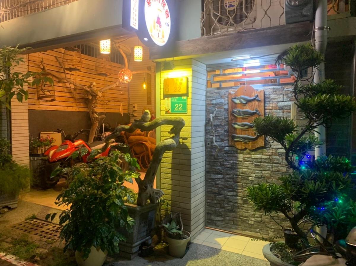 Xincun Seed Homestay ไถหนาน ภายนอก รูปภาพ